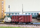 Liliput gedeckter Güterwagen 10226-4 2 achser.JPG